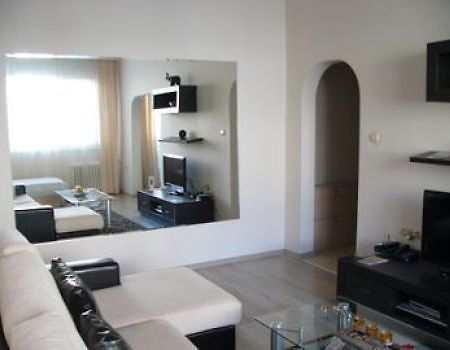 Vip Apartments - Lyuben Karavelov Street Sofia Esterno foto